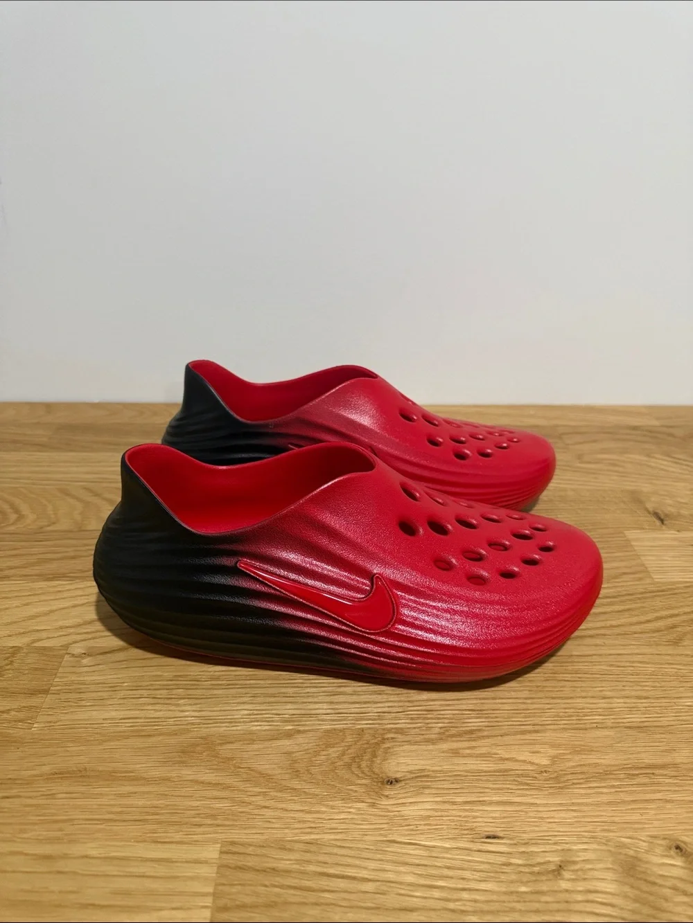 Brand new mens Nike Rejuven8 size 9 Red Slip-On Clogs